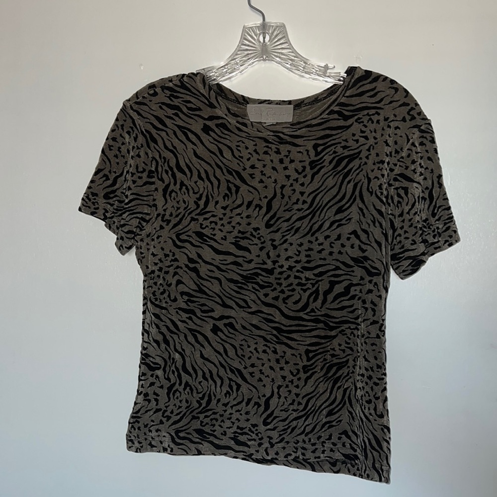 Tiger print top- size small